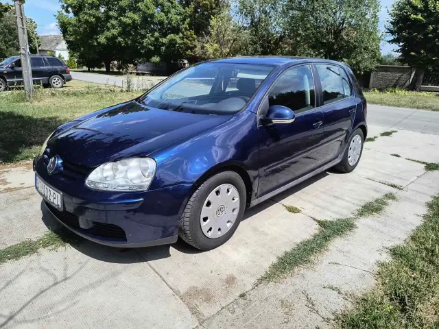 Otkupljen Volkswagen Golf 5